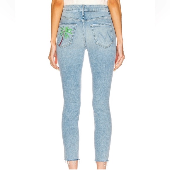 MOTHER Denim - High Waisted Looker Jeans- Drinking by the pool- 26
